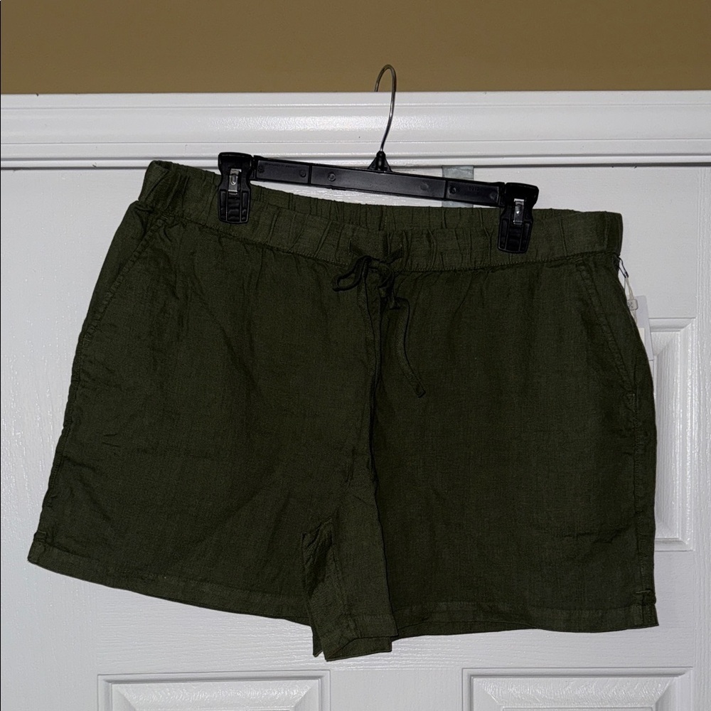 Caslon Dark Green Women's Cargo Shorts